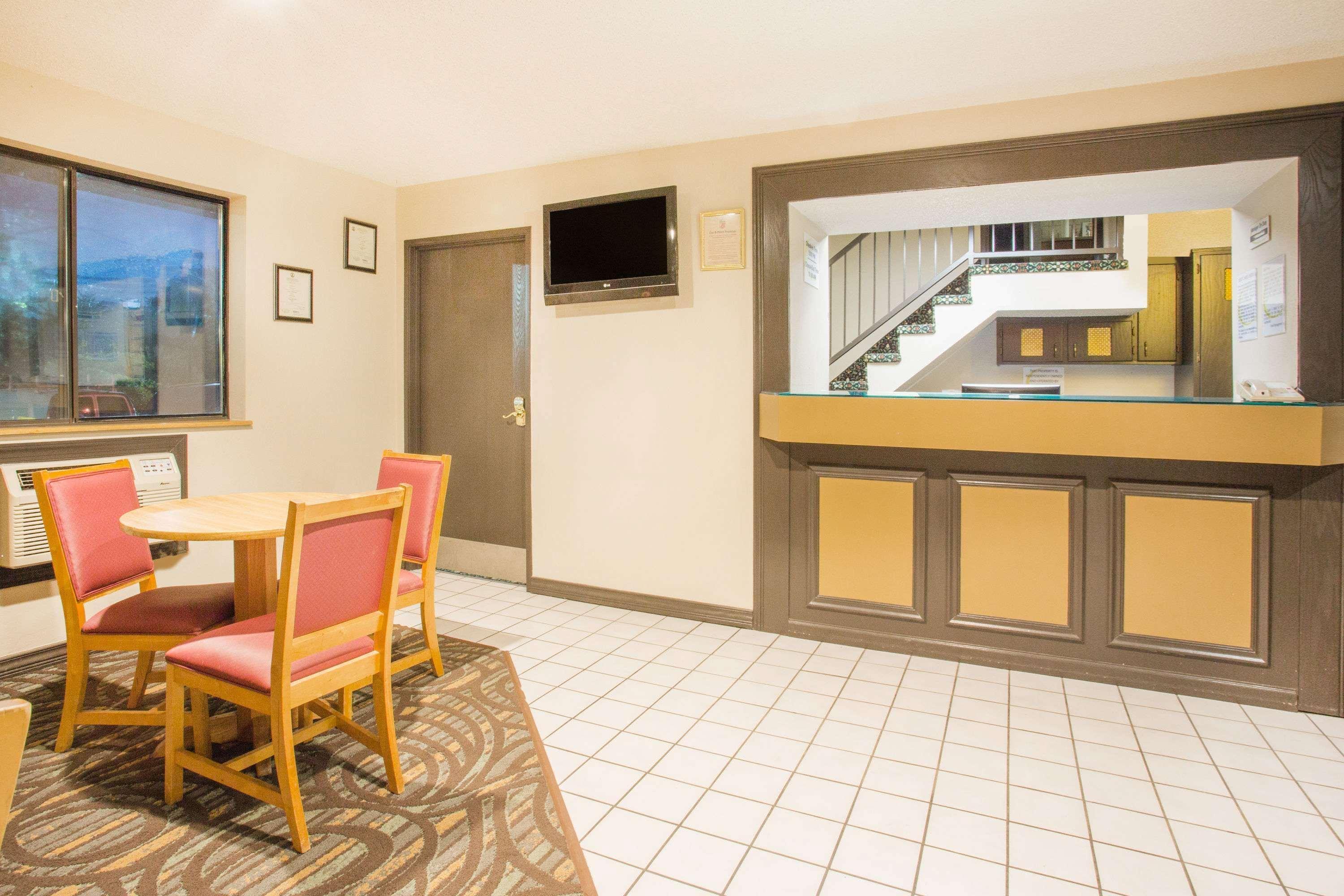 Hotel Super 8 By Wyndham Lexington Va Extérieur photo