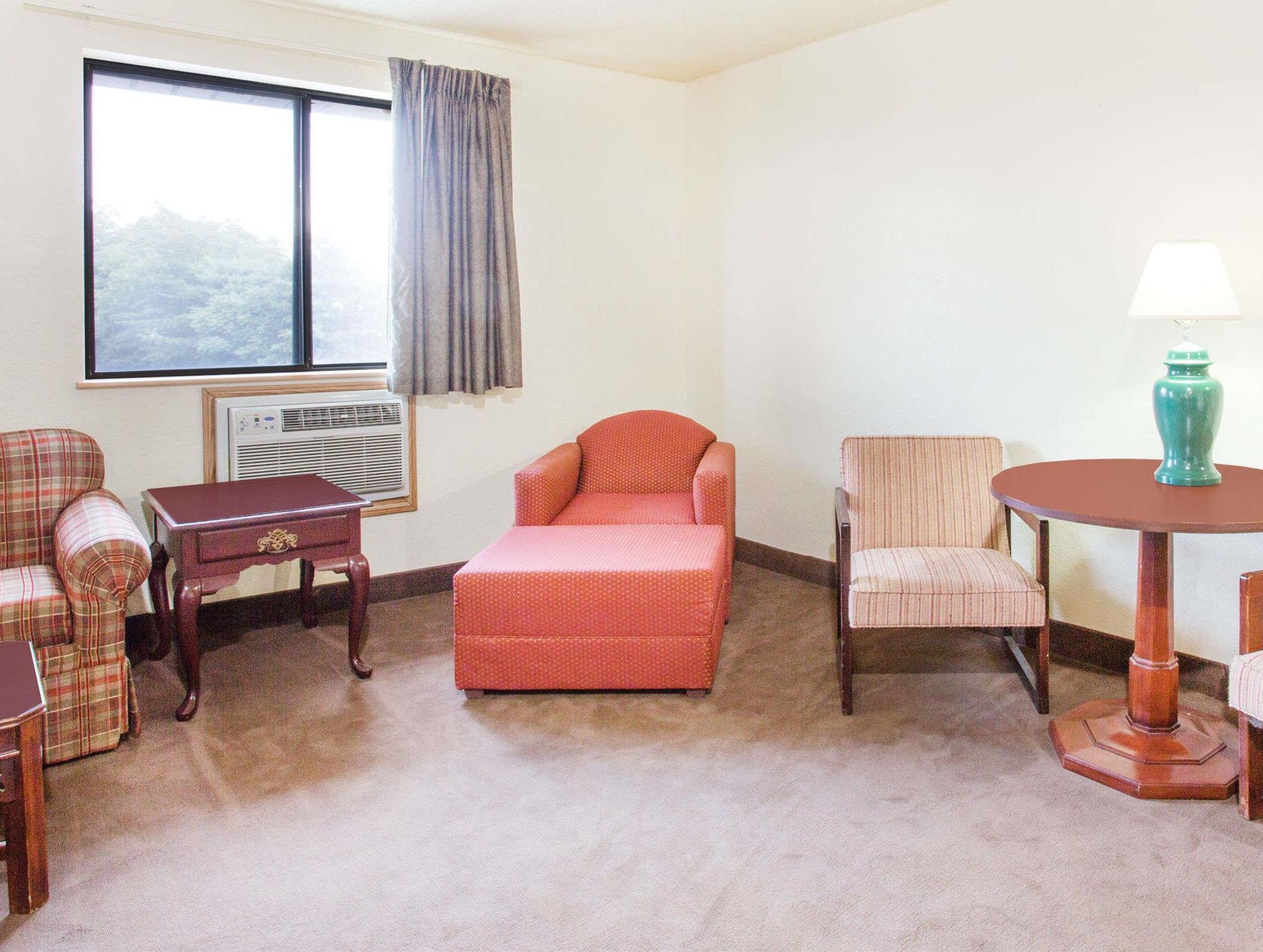 Hotel Super 8 By Wyndham Lexington Va Extérieur photo
